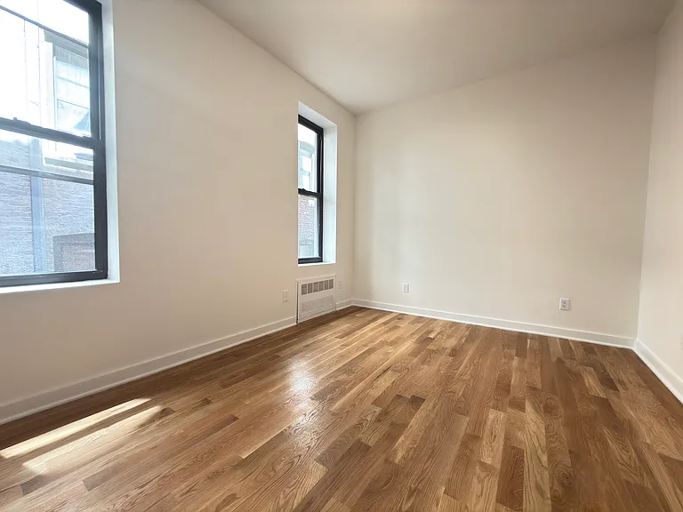 55 E 95th St #4A — Photo 3