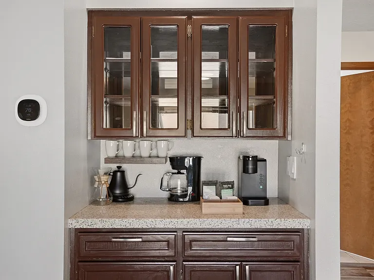 W Cora Ct — Photo 18