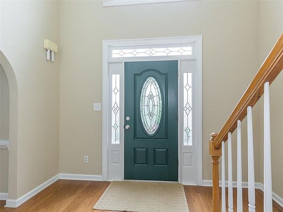 5th image of 5049 Chapel Lake Cir