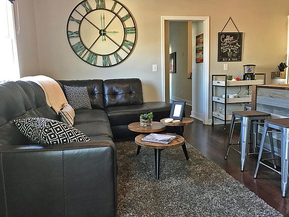 Beautifully furnished Great room