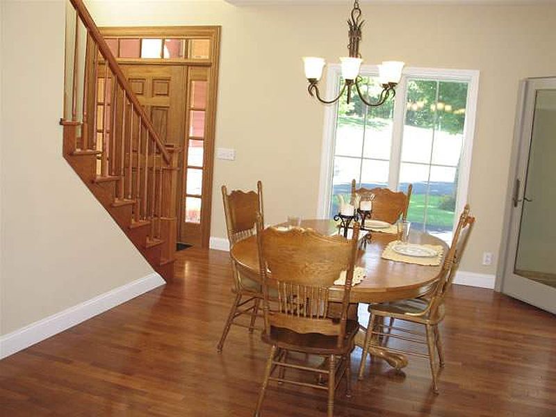 5th image of 461 ALLEN Road