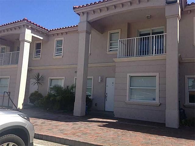 1st image of 2560 NE 190th St APT 2C