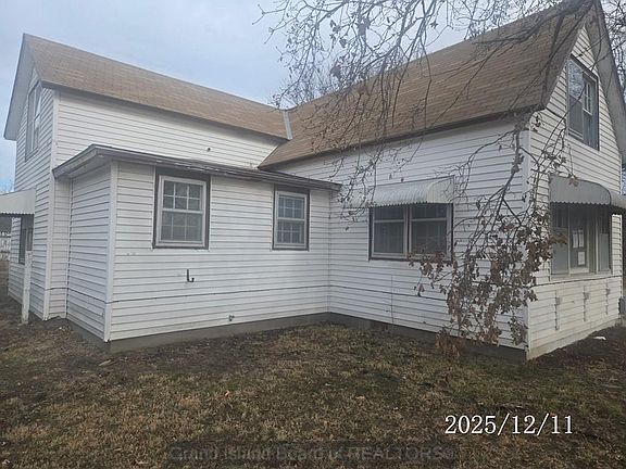 2nd image of 405 E 12th St