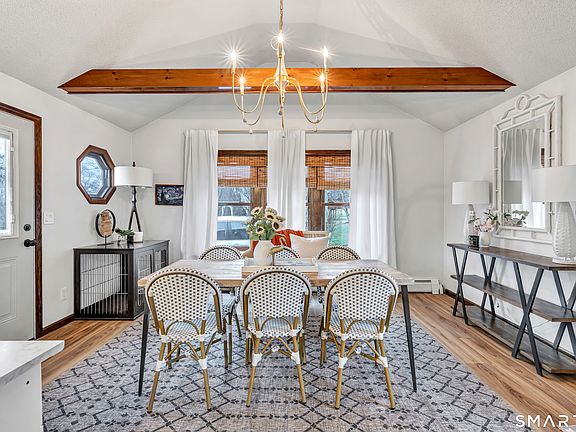 2nd image of 18 Oakdale Road