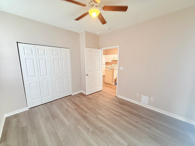 1306 River Oaks Dr #3F — Photo 10