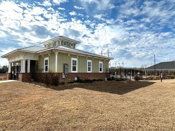 1102 Cavil Hollins Ct, Florence, SC 29501