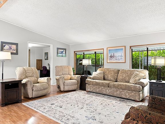 5th image of 100 SW 195th Ave Unit 2