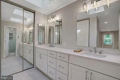 10217 Marshall Pond Rd — Photo 12