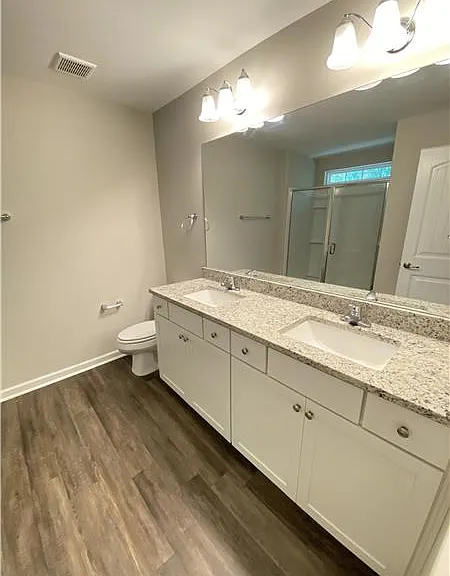 60 Ainsdale Dr — Photo 19