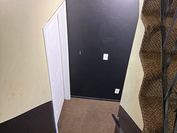 3rd image of 907 W River Blvd