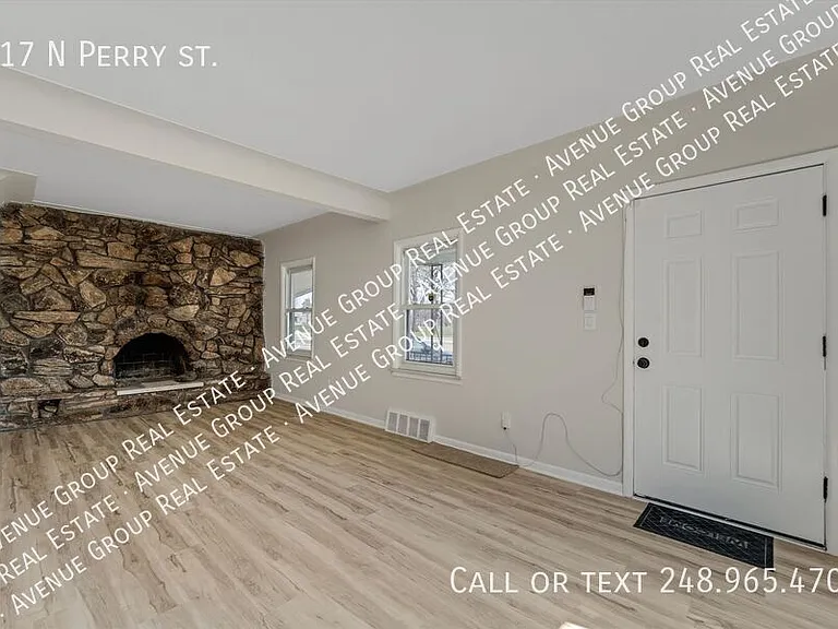 917 N Perry St — Photo 10