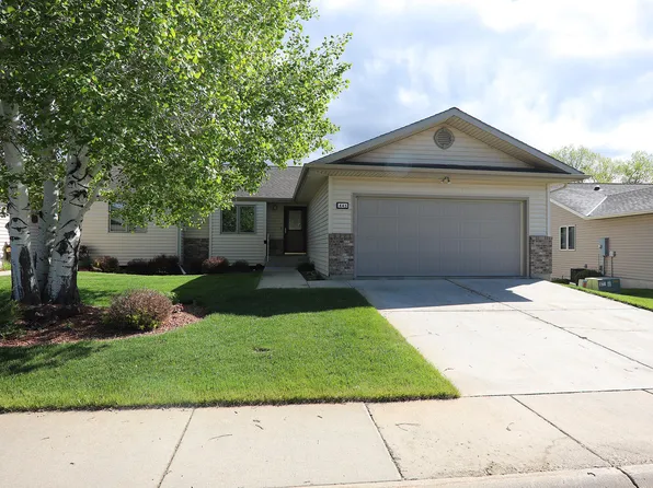 445 Falcon Ridge Dr, Sheridan, WY 82801