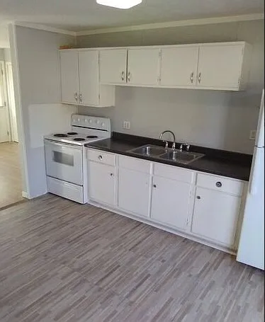 137 Latimer Rd #137 — Photo 3