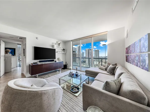 50 Biscayne Blvd APT 3311, Miami, FL 33132