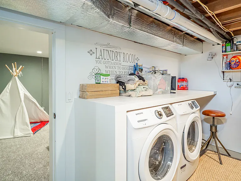 22 Sandra Rd — Photo 23