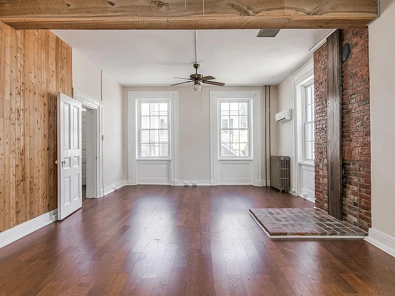 308 W Main St #M — Photo 4