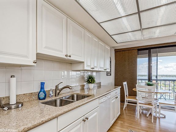 3rd image of 400 Island Way APT 1212
