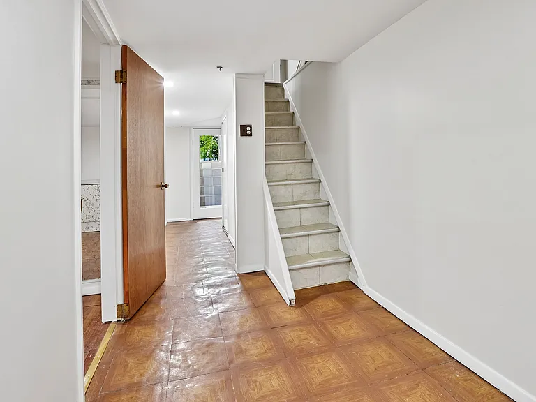 18 Patterson St — Photo 36