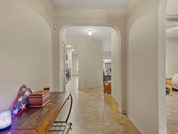 4th image of 1805 Potrillo Ln