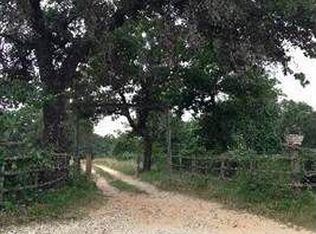 5023 Eichman Rd, Von Ormy, TX 78073