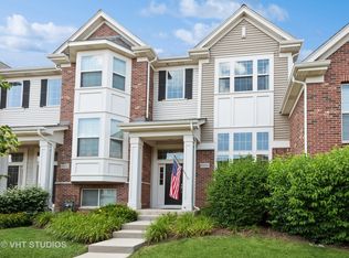 0N059 Creekside Dr, Winfield, IL 60190