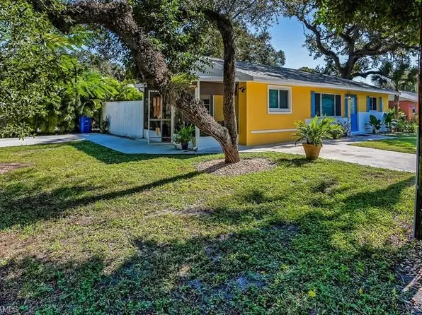 27777 Quinn ST W, BONITA SPRINGS, FL 34135
