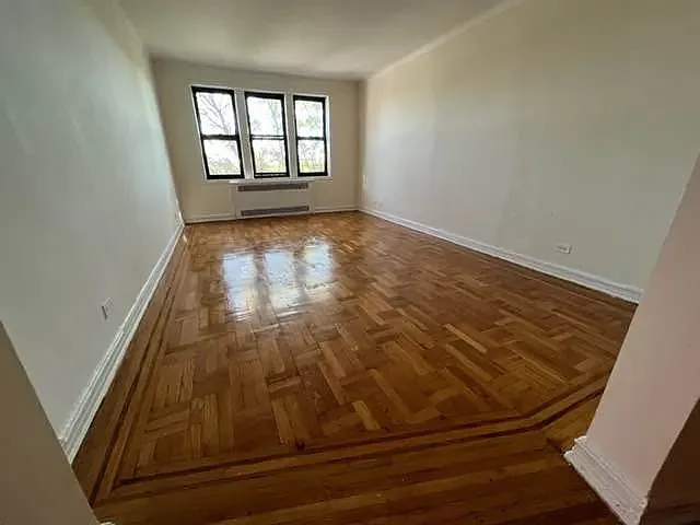 265 Quentin Rd #D4 — Photo 2