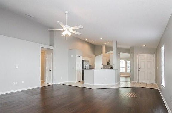 5th image of 11110 Newbridge Dr