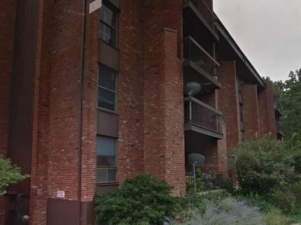 514 Coeur De Royale Dr APT 202, Saint Louis, MO 63141