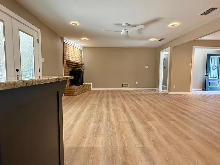 1005 Seminole Ln — Photo 7