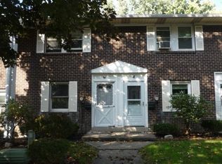 6 Maxwell Dr, Troy, NY 12180