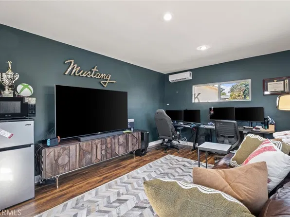 368 Vine Ave, Upland, CA 91786