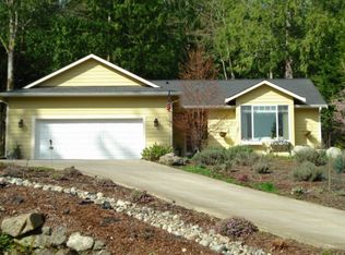 70 Goliah Ln, Port Ludlow, WA 98365