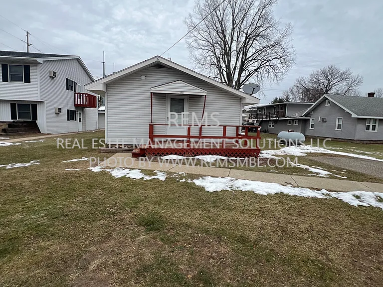 151 W Adams St #1 — Photo 6