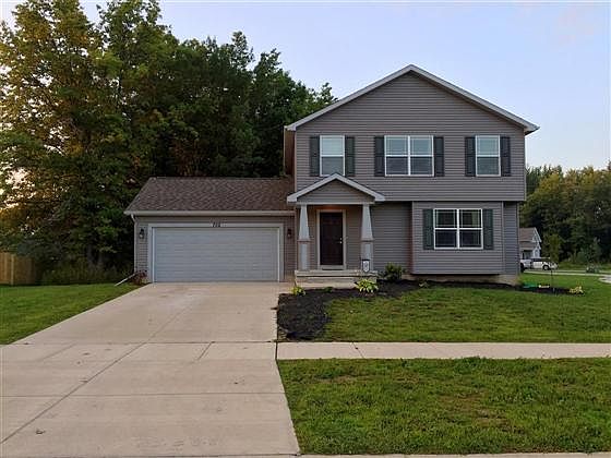 1st image of 702 Josie Ln