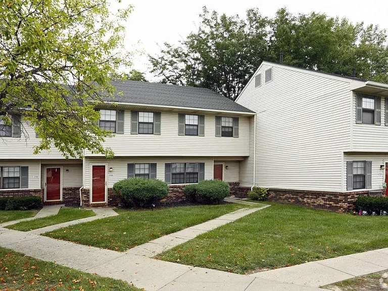 Beacon Place Apartments — Photo 11