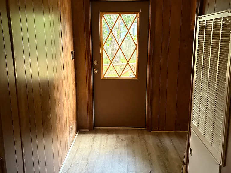 7922 Willowick Dr — Photo 13