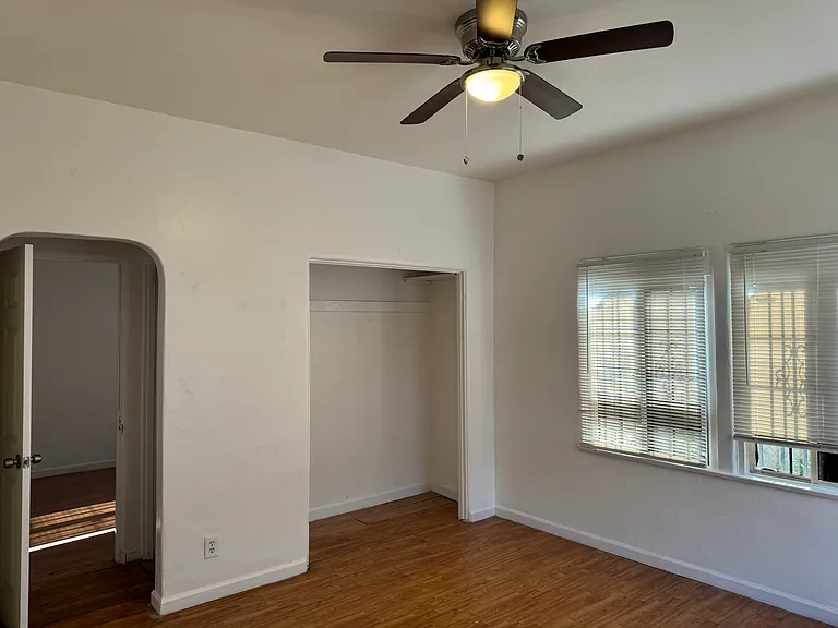 10716 Ralston Ave — Photo 6