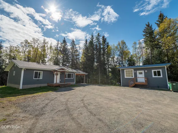 4896 Clover Ln, Homer, AK 99603