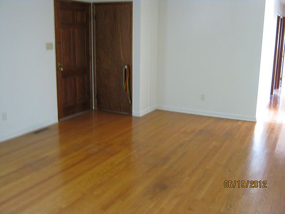 5th image of 9000 Cheri Dr