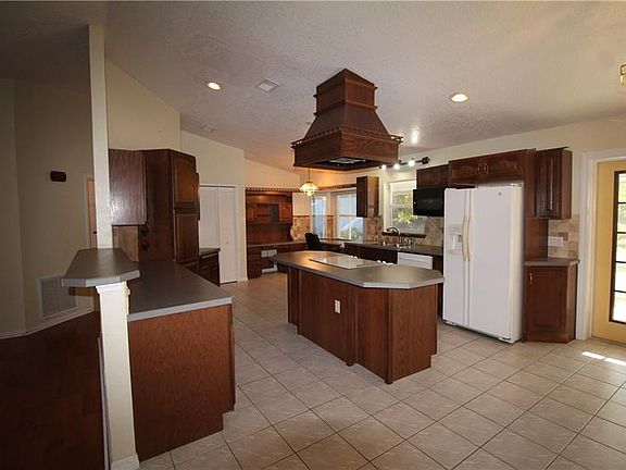 2nd image of 1759 Alabelle Ln