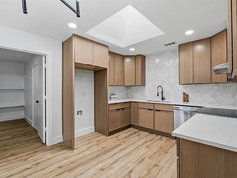 9255 Crimnson Ct — Photo 18