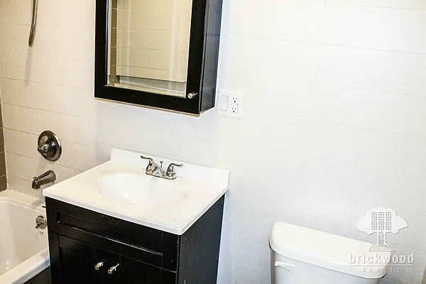 Rented by East Williamsburg Realty Inc | media 47