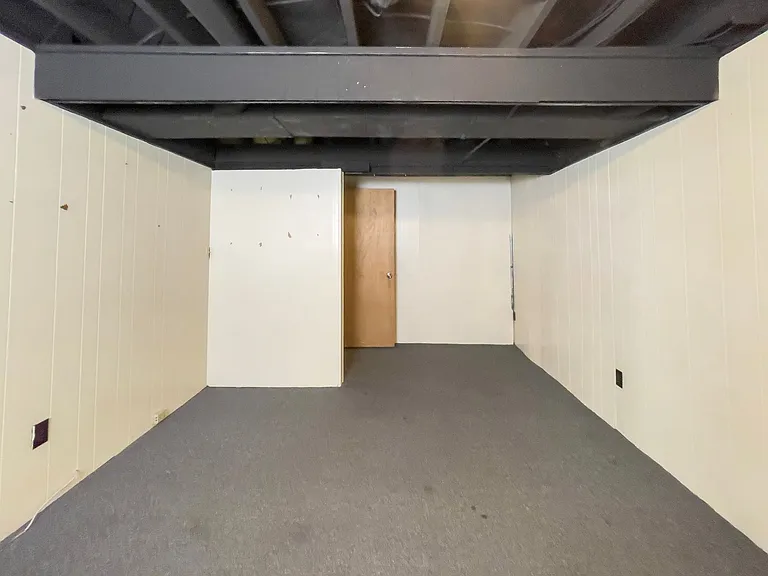 225 S College Ave — Photo 29