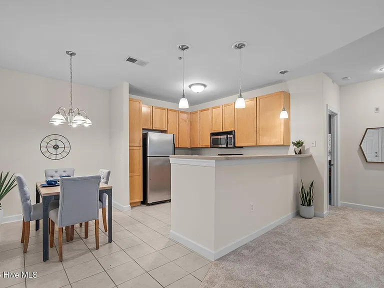 1505 Cadfel Ct #203 — Photo 17