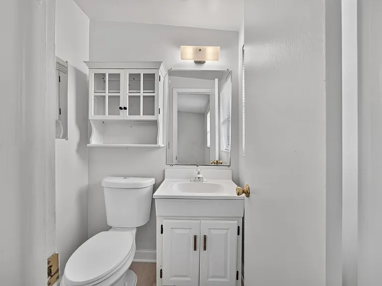 87 Saratoga Cir S — Photo 26