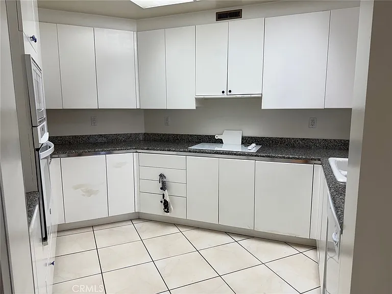 850 E Ocean Blvd #B3 — Photo 14