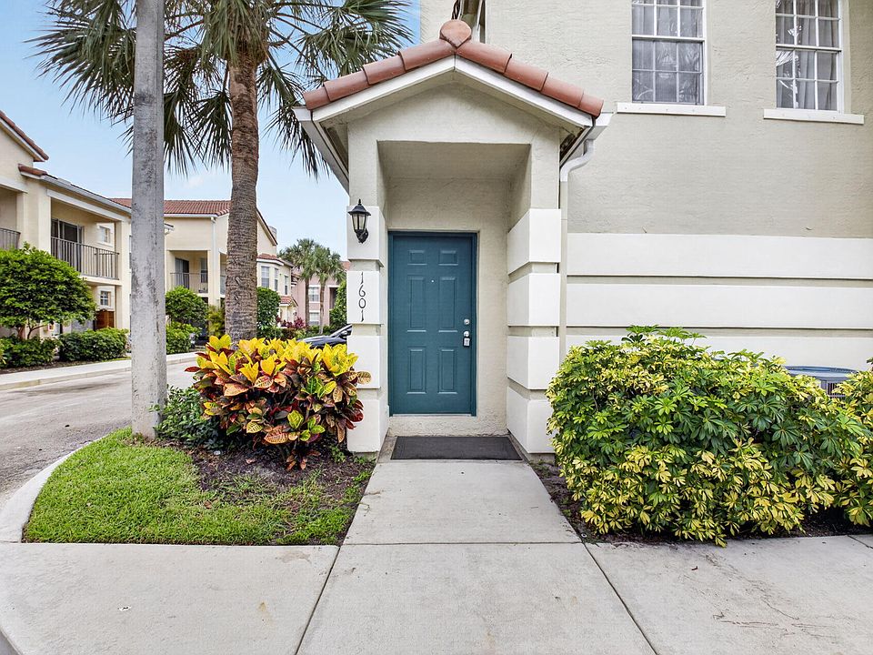 1st image of 1601 Belmont Place
