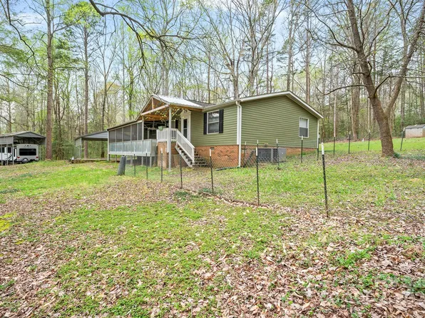 177 Stockwood Ln, Stanley, NC 28164