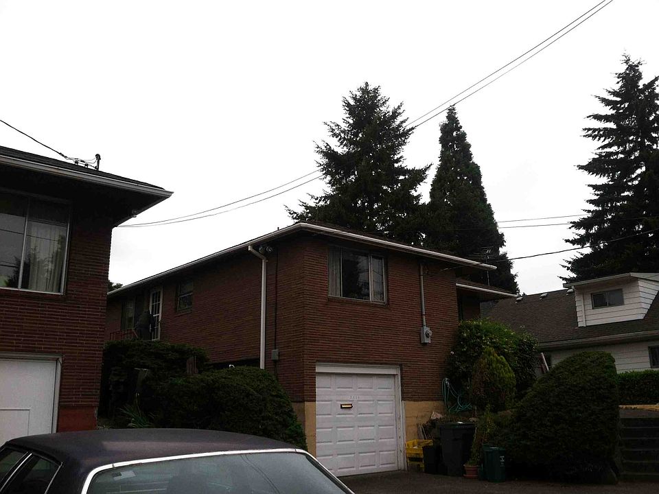 1st image of 2506 NE 68th St